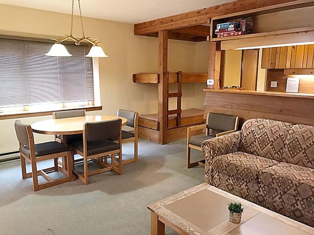 Jackson Hole Vacation Condominiums a VRI resort - image 5
