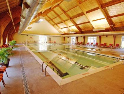 Scenic Vacation Resort Properties in Historic Williamsburg - image 15
