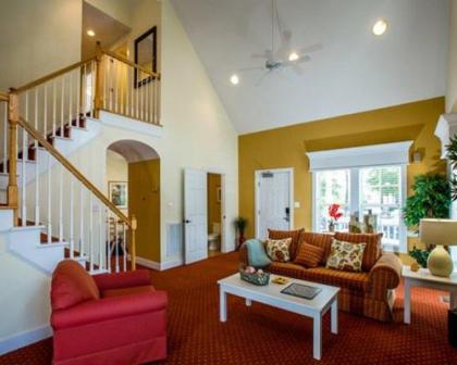 Scenic Vacation Resort Properties in Historic Williamsburg - image 2
