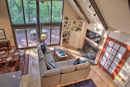 A-Frame Cabin with Grill Steps to Wintergreen Slopes