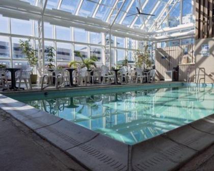 Virginia Beach Oceanfront Resort with the Comforts of Home - image 10