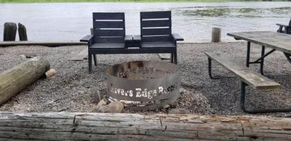 Trout Cabin - Waterfront resort on Fremont Wolf River - image 14