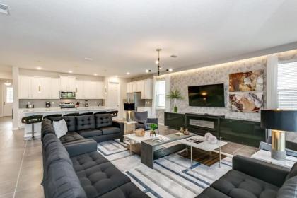 Beautiful House with 9 Bedrooms at 1834 Caribbean View Terrace SOLARA RESORT - image 4