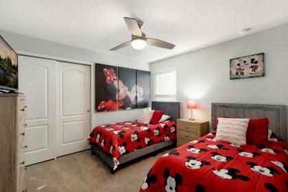 Family Resort - 8BR Luxury Mansion - Private Pool Hot Tub BBQ! - image 17
