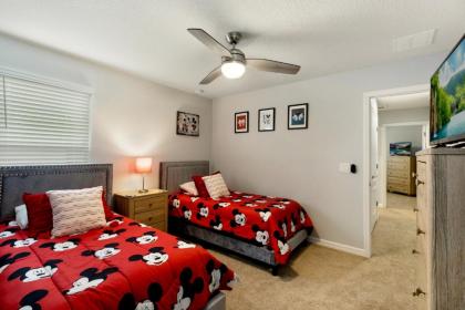 Family Resort - 8BR Luxury Mansion - Private Pool Hot Tub BBQ! - image 18