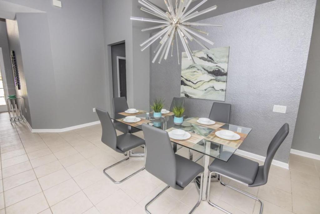 Elite Windsor Hills Resort Home - image 7