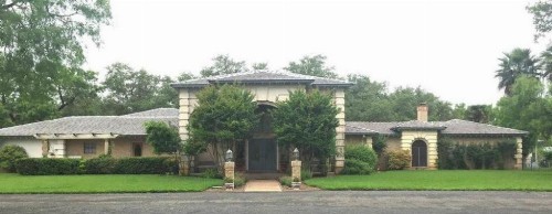 Live Oaks Bed and Breakfast - image 1