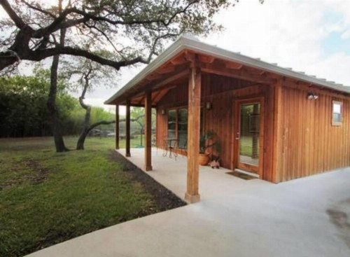 Live Oaks Bed and Breakfast - image 4