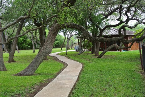 Live Oaks Bed and Breakfast - image 5