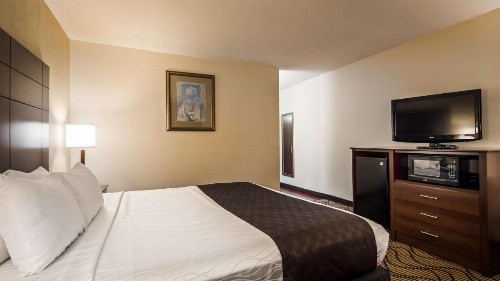 Best Western Heritage Inn - image 13