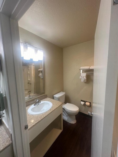 Best Western Heritage Inn - image 17