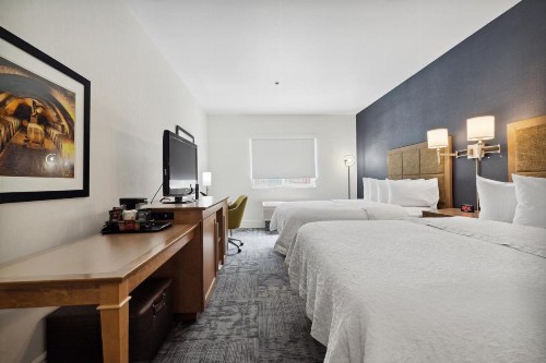 Hampton Inn & Suites Vacaville-Napa Valley - image 22
