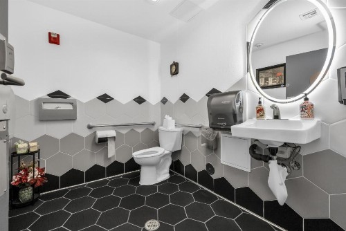 Hampton Inn & Suites Vacaville-Napa Valley - image 33