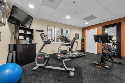 Hampton Inn & Suites Vacaville-Napa Valley - image 42