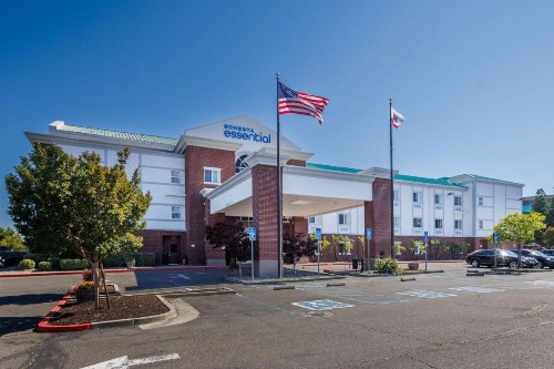 Hampton Inn & Suites Vacaville-Napa Valley - image 7