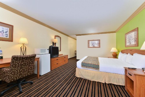 Americas Best Value Inn Vacaville - image 6