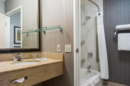 Courtyard by Marriott Vacaville - image 13