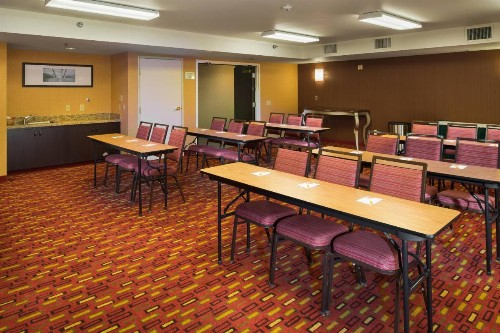 Courtyard by Marriott Vacaville - image 28