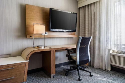 Courtyard by Marriott Vacaville - image 9