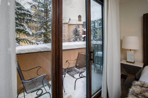 Beaver Creek Lodge Autograph Collection - image 32
