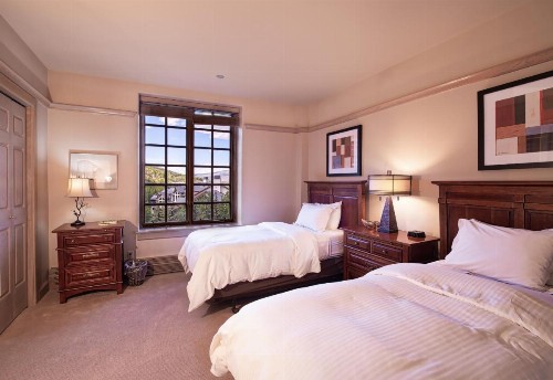 Park Plaza Beaver Creek - image 12