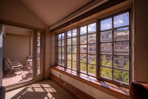 Park Plaza Beaver Creek - image 20