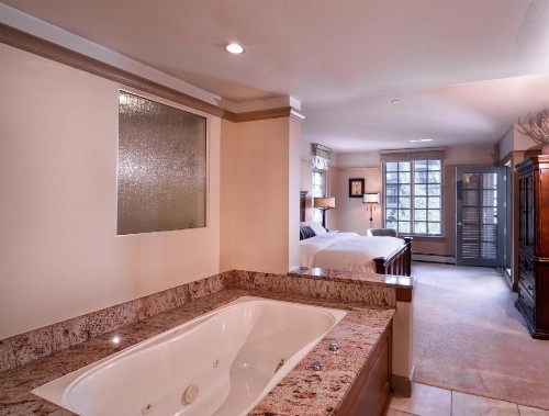 Park Plaza Beaver Creek - image 21