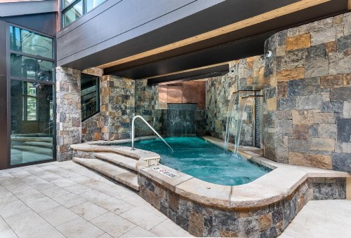 Park Plaza Beaver Creek - image 22