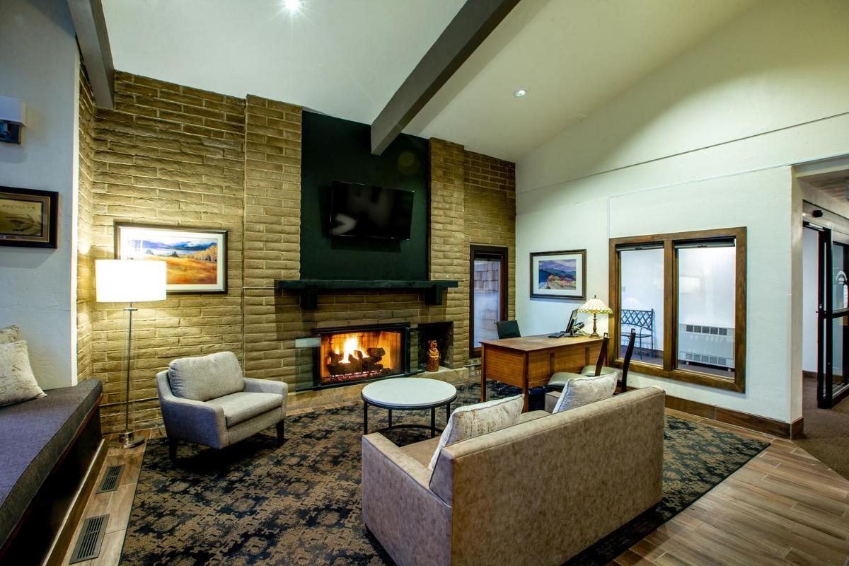 Sandstone Creek Club Condominiums - image 6