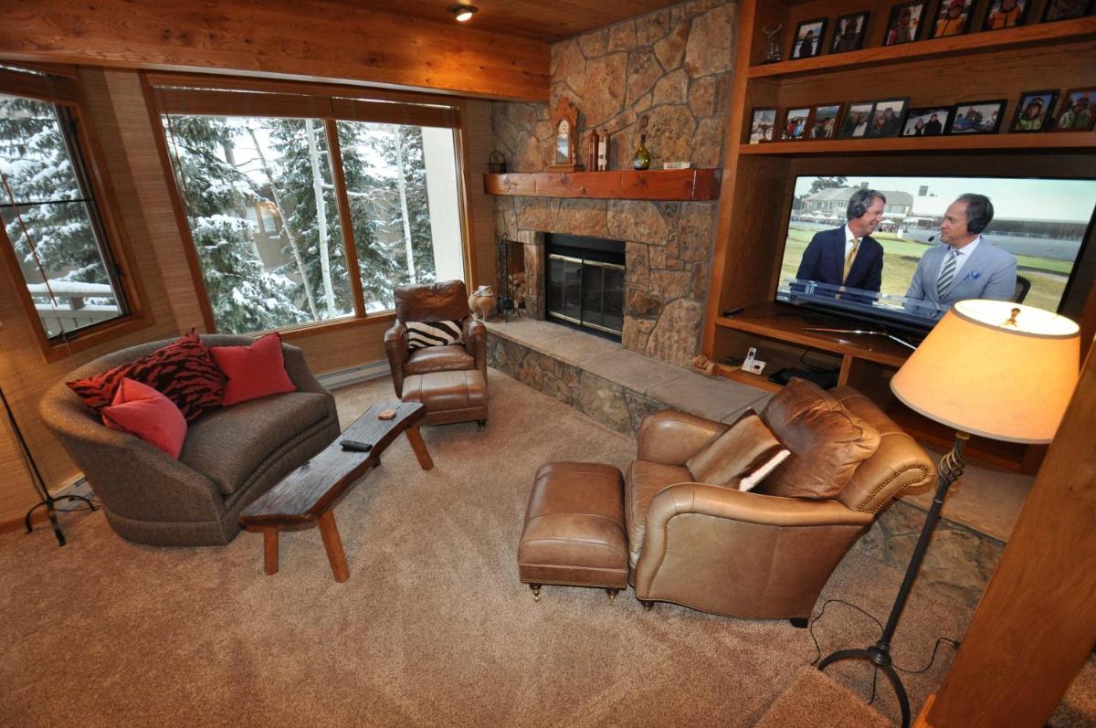 Golf Course Townhome II - main image