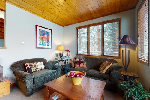 Golf Course Townhome II - image 7