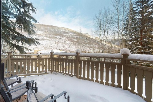 Golf Course Townhome II - image 8