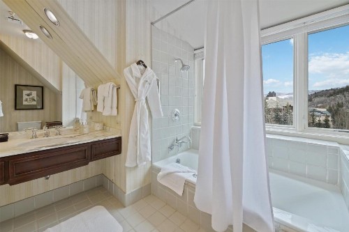 Poste Montane Lodge by East West - image 30