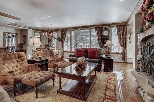 Elkhorn Lodge - image 21