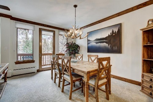 Elkhorn Lodge - image 24