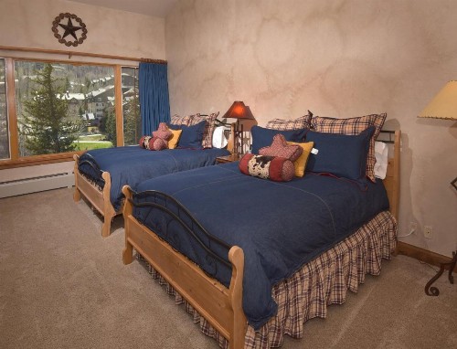 Elkhorn Lodge - image 25