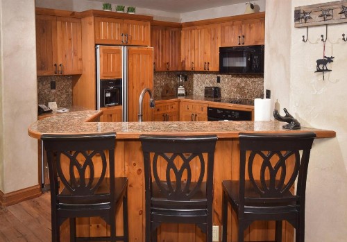Elkhorn Lodge - image 26