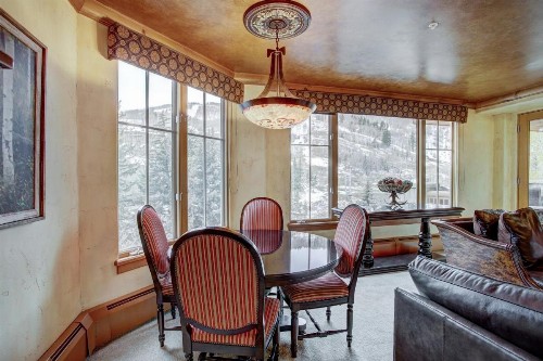Elkhorn Lodge - image 27