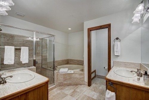 Elkhorn Lodge - image 44