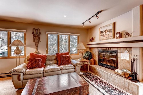 Townsend Place - image 21