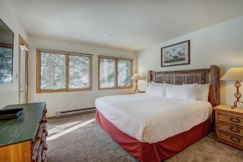 Townsend Place - image 34