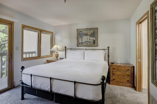 Townsend Place - image 36