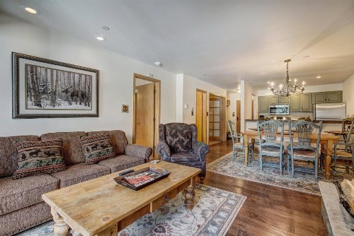 Townsend Place - image 40