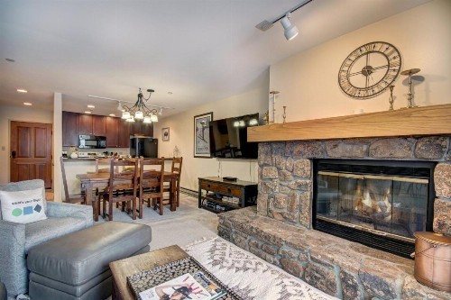Townsend Place - image 41