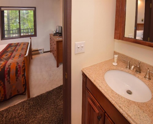 Vantage Point 210 Condo - image 7