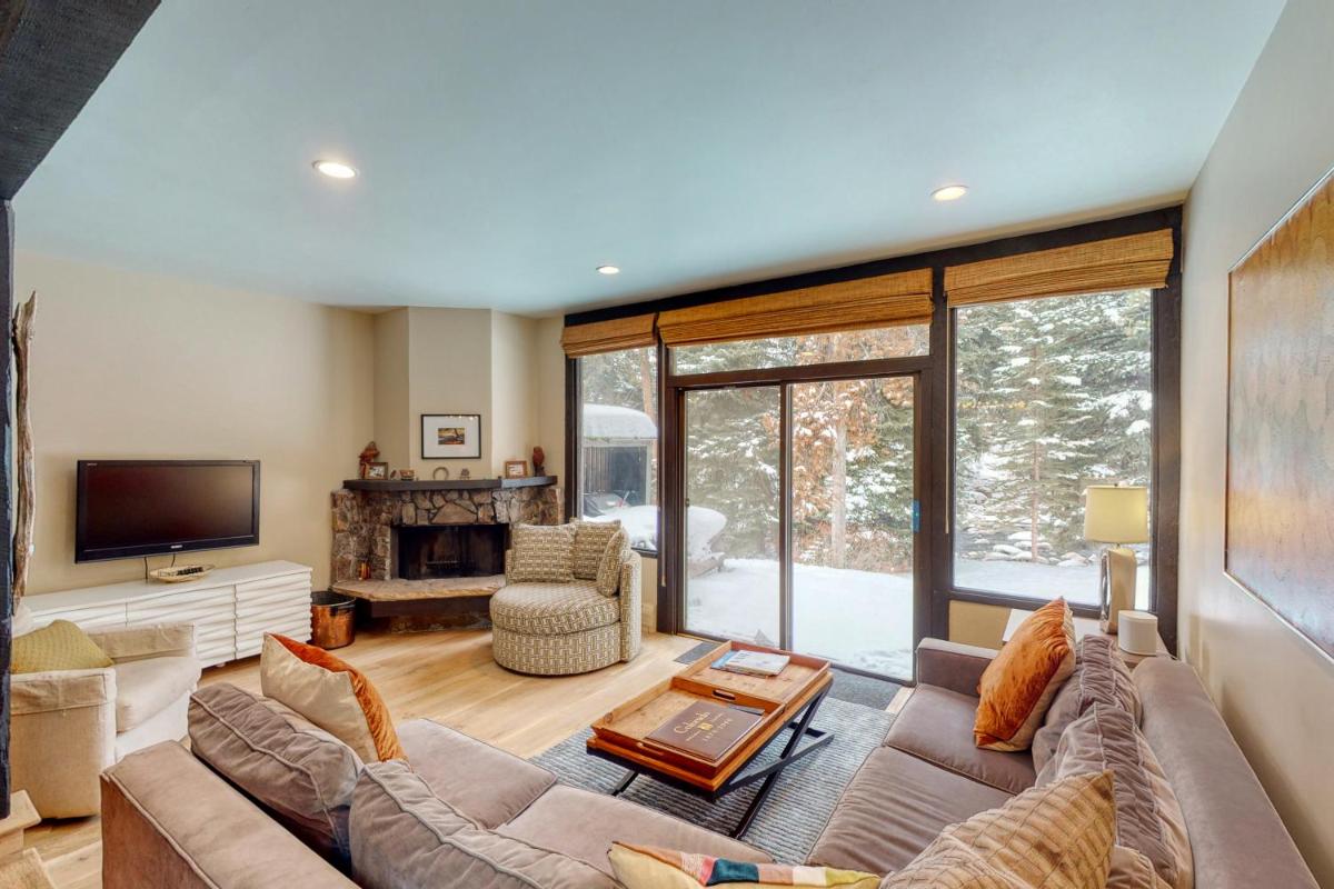 Ptarmigan Mountain Chalet - image 7
