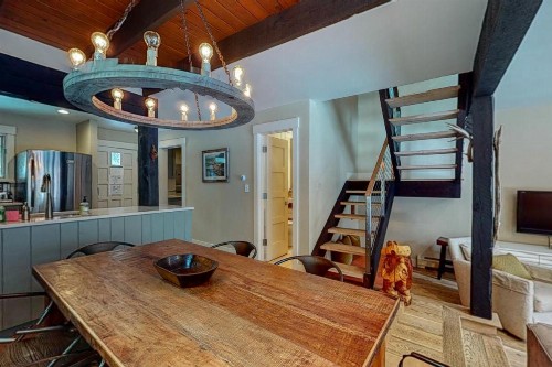 Ptarmigan Mountain Chalet - image 8