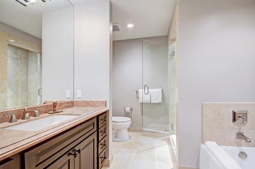 Ritz 5Br Penthouse - image 18