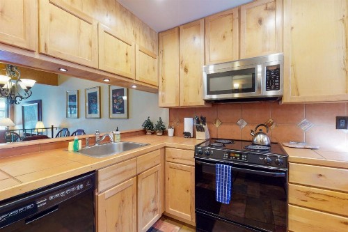 Pamelot's Ptarmigan Townhome - image 8