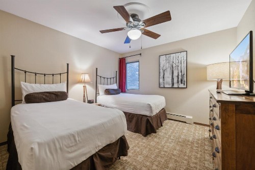 Eagle Point Resort - image 36